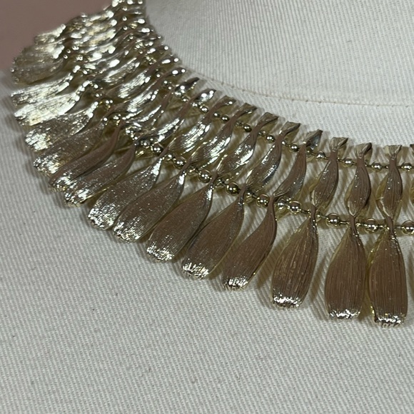 Lisner Vintage 1940 50 Art deco Gold Thick wide Heavy Cleopatra choker Necklace - Picture 3 of 16